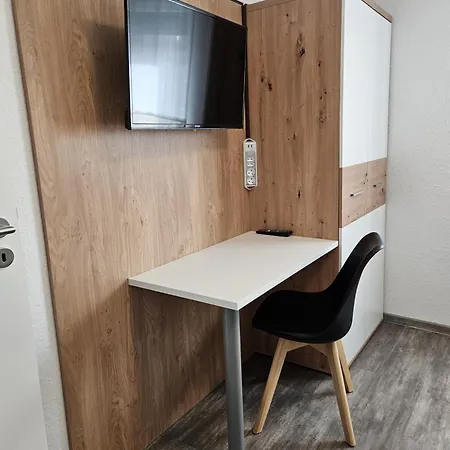 Flat11 4-zi Messe Karlsruhe Apartman