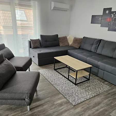 Flat11 4-zi Messe Karlsruhe *
